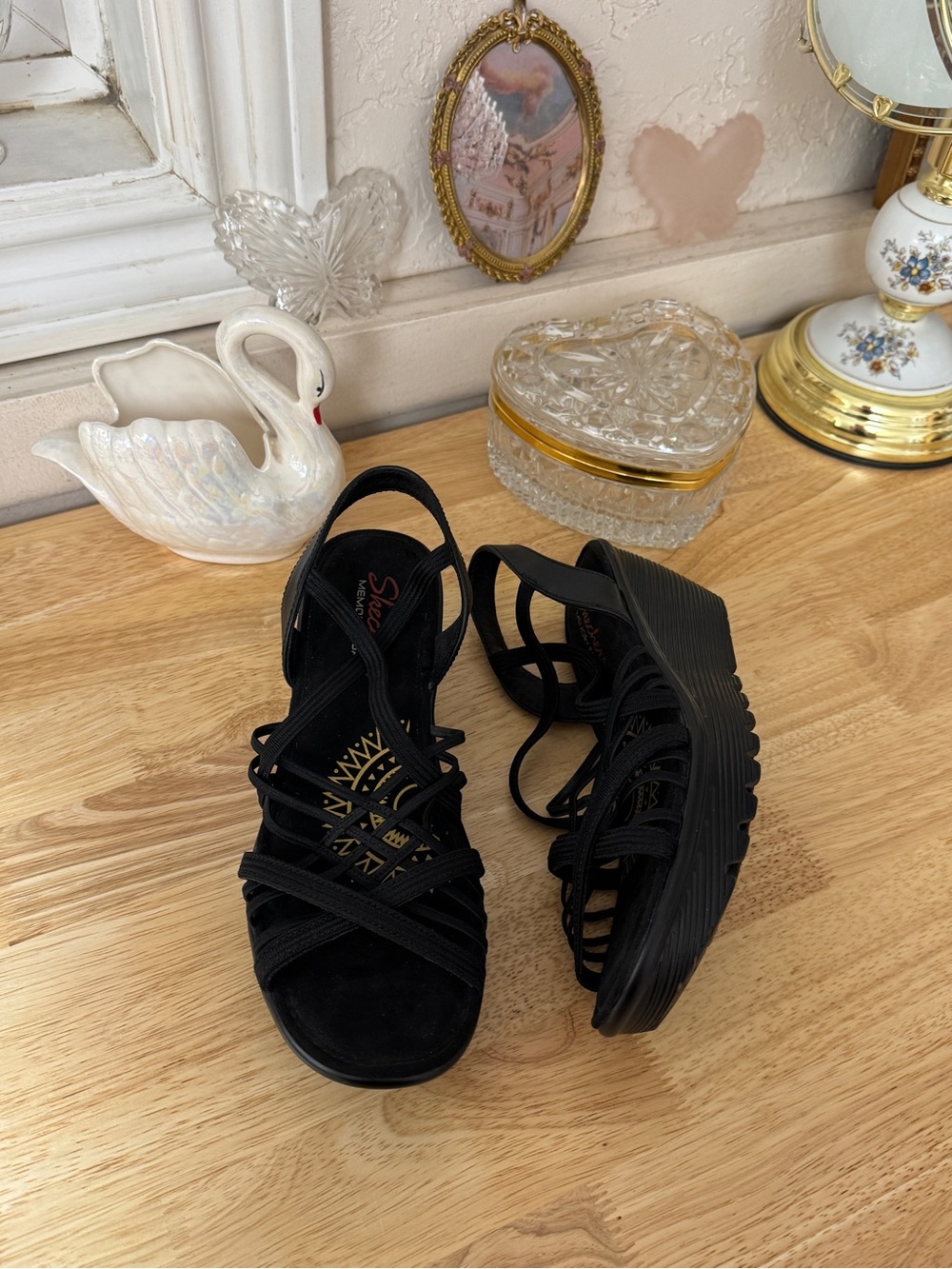 🖤 Skechers Black Strappy Platform Wedge Sandals – Size 8 🖤 - Picture 8 of 15